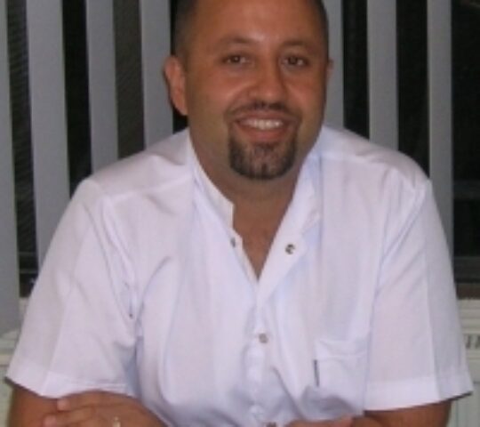 Dr. Amir Alagha